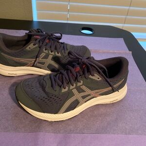 ASICS women’s Dark Gray Athletic Shoes